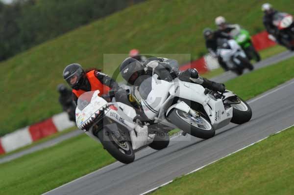 Motorcycle action photographs;Ty croes;anglesey;anglesey photographs;event digital images;eventdigitalimages;no limits trackday;peter wileman photography;trac mon;trackday;trackday digital images;trackday photos
