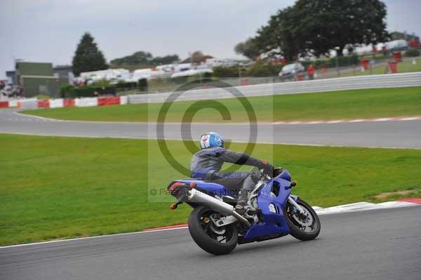 Motorcycle action photographs;Ty croes;anglesey;anglesey photographs;event digital images;eventdigitalimages;no limits trackday;peter wileman photography;trac mon;trackday;trackday digital images;trackday photos