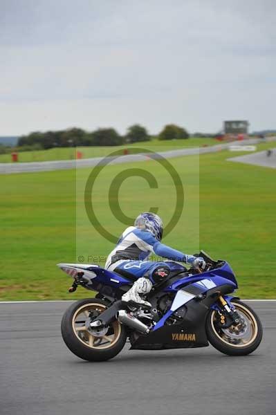 Motorcycle action photographs;Ty croes;anglesey;anglesey photographs;event digital images;eventdigitalimages;no limits trackday;peter wileman photography;trac mon;trackday;trackday digital images;trackday photos