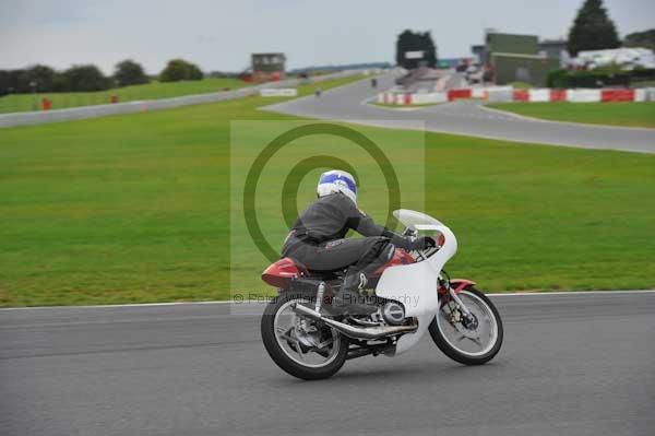 Motorcycle action photographs;Ty croes;anglesey;anglesey photographs;event digital images;eventdigitalimages;no limits trackday;peter wileman photography;trac mon;trackday;trackday digital images;trackday photos
