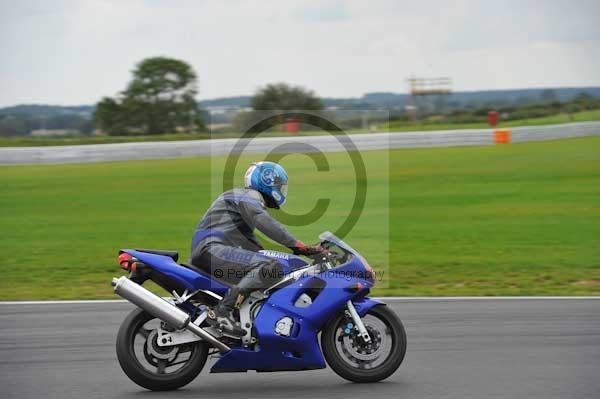 Motorcycle action photographs;Ty croes;anglesey;anglesey photographs;event digital images;eventdigitalimages;no limits trackday;peter wileman photography;trac mon;trackday;trackday digital images;trackday photos