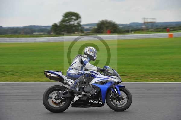 Motorcycle action photographs;Ty croes;anglesey;anglesey photographs;event digital images;eventdigitalimages;no limits trackday;peter wileman photography;trac mon;trackday;trackday digital images;trackday photos