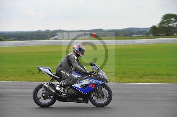 Motorcycle action photographs;Ty croes;anglesey;anglesey photographs;event digital images;eventdigitalimages;no limits trackday;peter wileman photography;trac mon;trackday;trackday digital images;trackday photos