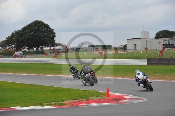 Motorcycle action photographs;Ty croes;anglesey;anglesey photographs;event digital images;eventdigitalimages;no limits trackday;peter wileman photography;trac mon;trackday;trackday digital images;trackday photos
