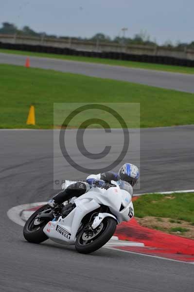 Motorcycle action photographs;Ty croes;anglesey;anglesey photographs;event digital images;eventdigitalimages;no limits trackday;peter wileman photography;trac mon;trackday;trackday digital images;trackday photos