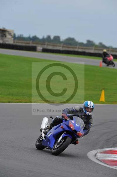 Motorcycle action photographs;Ty croes;anglesey;anglesey photographs;event digital images;eventdigitalimages;no limits trackday;peter wileman photography;trac mon;trackday;trackday digital images;trackday photos