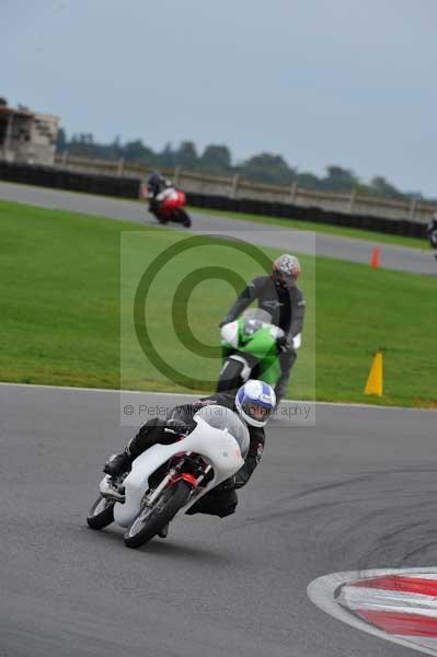Motorcycle action photographs;Ty croes;anglesey;anglesey photographs;event digital images;eventdigitalimages;no limits trackday;peter wileman photography;trac mon;trackday;trackday digital images;trackday photos