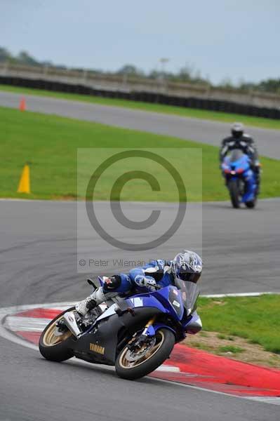 Motorcycle action photographs;Ty croes;anglesey;anglesey photographs;event digital images;eventdigitalimages;no limits trackday;peter wileman photography;trac mon;trackday;trackday digital images;trackday photos