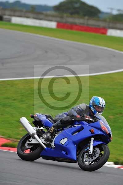 Motorcycle action photographs;Ty croes;anglesey;anglesey photographs;event digital images;eventdigitalimages;no limits trackday;peter wileman photography;trac mon;trackday;trackday digital images;trackday photos