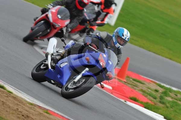Motorcycle action photographs;Ty croes;anglesey;anglesey photographs;event digital images;eventdigitalimages;no limits trackday;peter wileman photography;trac mon;trackday;trackday digital images;trackday photos