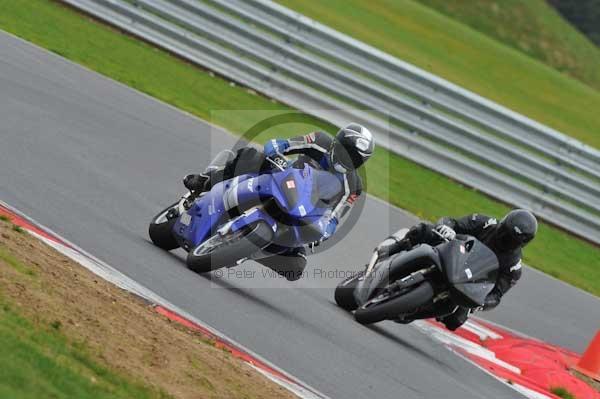 Motorcycle action photographs;Ty croes;anglesey;anglesey photographs;event digital images;eventdigitalimages;no limits trackday;peter wileman photography;trac mon;trackday;trackday digital images;trackday photos