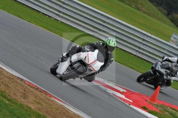 Motorcycle action photographs;Ty croes;anglesey;anglesey photographs;event digital images;eventdigitalimages;no limits trackday;peter wileman photography;trac mon;trackday;trackday digital images;trackday photos