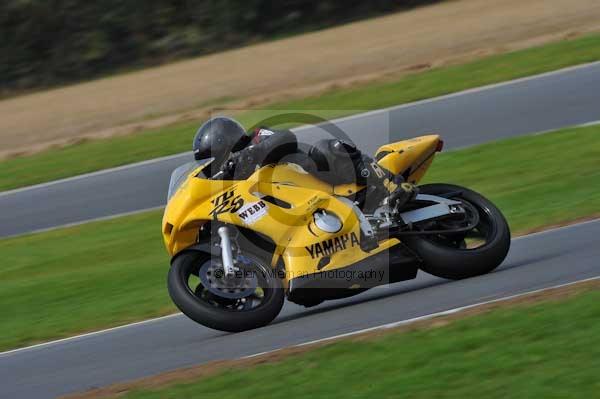 Motorcycle action photographs;Ty croes;anglesey;anglesey photographs;event digital images;eventdigitalimages;no limits trackday;peter wileman photography;trac mon;trackday;trackday digital images;trackday photos
