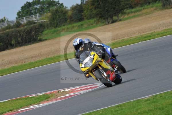 Motorcycle action photographs;Ty croes;anglesey;anglesey photographs;event digital images;eventdigitalimages;no limits trackday;peter wileman photography;trac mon;trackday;trackday digital images;trackday photos