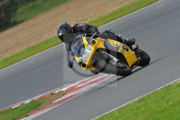 Motorcycle action photographs;Ty croes;anglesey;anglesey photographs;event digital images;eventdigitalimages;no limits trackday;peter wileman photography;trac mon;trackday;trackday digital images;trackday photos