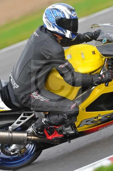 Motorcycle action photographs;Ty croes;anglesey;anglesey photographs;event digital images;eventdigitalimages;no limits trackday;peter wileman photography;trac mon;trackday;trackday digital images;trackday photos