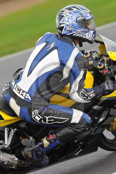 Motorcycle action photographs;Ty croes;anglesey;anglesey photographs;event digital images;eventdigitalimages;no limits trackday;peter wileman photography;trac mon;trackday;trackday digital images;trackday photos