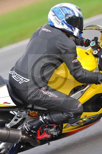 Motorcycle action photographs;Ty croes;anglesey;anglesey photographs;event digital images;eventdigitalimages;no limits trackday;peter wileman photography;trac mon;trackday;trackday digital images;trackday photos