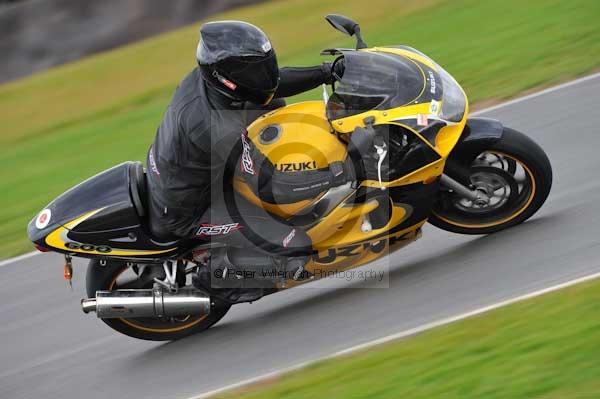 Motorcycle action photographs;Ty croes;anglesey;anglesey photographs;event digital images;eventdigitalimages;no limits trackday;peter wileman photography;trac mon;trackday;trackday digital images;trackday photos