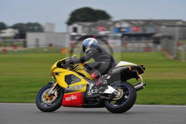 Motorcycle action photographs;Ty croes;anglesey;anglesey photographs;event digital images;eventdigitalimages;no limits trackday;peter wileman photography;trac mon;trackday;trackday digital images;trackday photos
