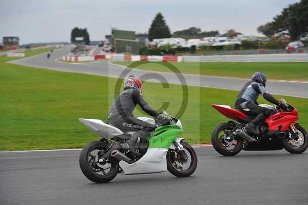 Motorcycle action photographs;Ty croes;anglesey;anglesey photographs;event digital images;eventdigitalimages;no limits trackday;peter wileman photography;trac mon;trackday;trackday digital images;trackday photos