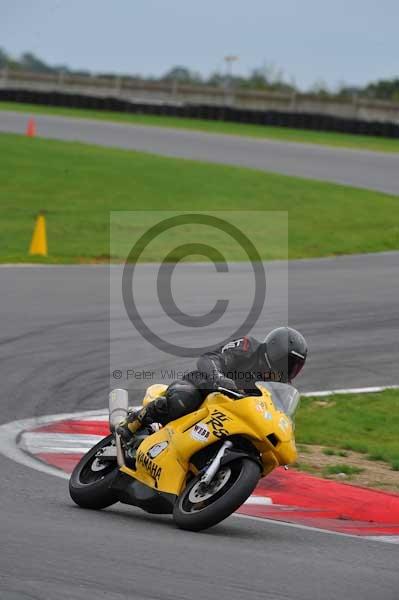 Motorcycle action photographs;Ty croes;anglesey;anglesey photographs;event digital images;eventdigitalimages;no limits trackday;peter wileman photography;trac mon;trackday;trackday digital images;trackday photos