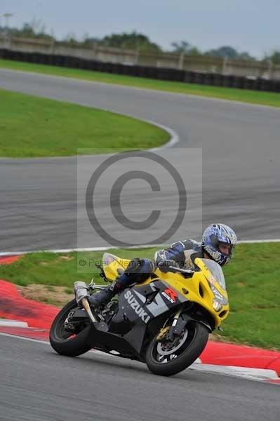 Motorcycle action photographs;Ty croes;anglesey;anglesey photographs;event digital images;eventdigitalimages;no limits trackday;peter wileman photography;trac mon;trackday;trackday digital images;trackday photos
