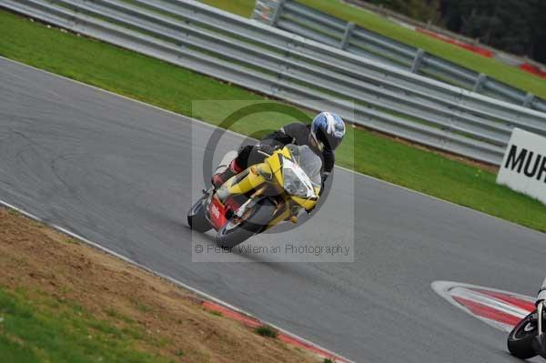 Motorcycle action photographs;Ty croes;anglesey;anglesey photographs;event digital images;eventdigitalimages;no limits trackday;peter wileman photography;trac mon;trackday;trackday digital images;trackday photos