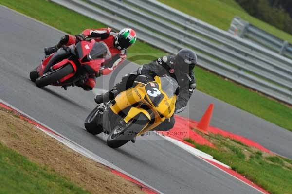 Motorcycle action photographs;Ty croes;anglesey;anglesey photographs;event digital images;eventdigitalimages;no limits trackday;peter wileman photography;trac mon;trackday;trackday digital images;trackday photos