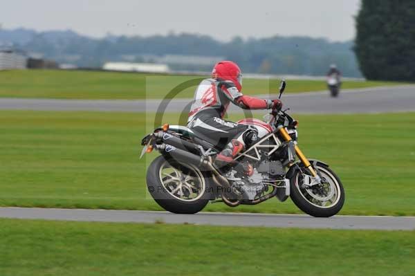 Motorcycle action photographs;Ty croes;anglesey;anglesey photographs;event digital images;eventdigitalimages;no limits trackday;peter wileman photography;trac mon;trackday;trackday digital images;trackday photos
