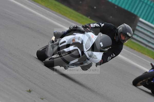 Motorcycle action photographs;Ty croes;anglesey;anglesey photographs;event digital images;eventdigitalimages;no limits trackday;peter wileman photography;trac mon;trackday;trackday digital images;trackday photos