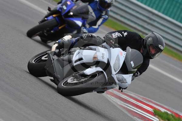 Motorcycle action photographs;Ty croes;anglesey;anglesey photographs;event digital images;eventdigitalimages;no limits trackday;peter wileman photography;trac mon;trackday;trackday digital images;trackday photos