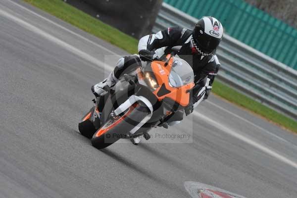 Motorcycle action photographs;Ty croes;anglesey;anglesey photographs;event digital images;eventdigitalimages;no limits trackday;peter wileman photography;trac mon;trackday;trackday digital images;trackday photos