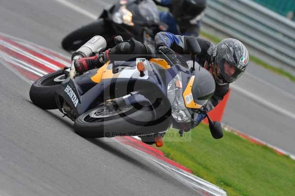 Motorcycle action photographs;Ty croes;anglesey;anglesey photographs;event digital images;eventdigitalimages;no limits trackday;peter wileman photography;trac mon;trackday;trackday digital images;trackday photos