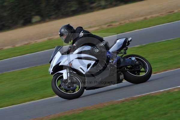 Motorcycle action photographs;Ty croes;anglesey;anglesey photographs;event digital images;eventdigitalimages;no limits trackday;peter wileman photography;trac mon;trackday;trackday digital images;trackday photos