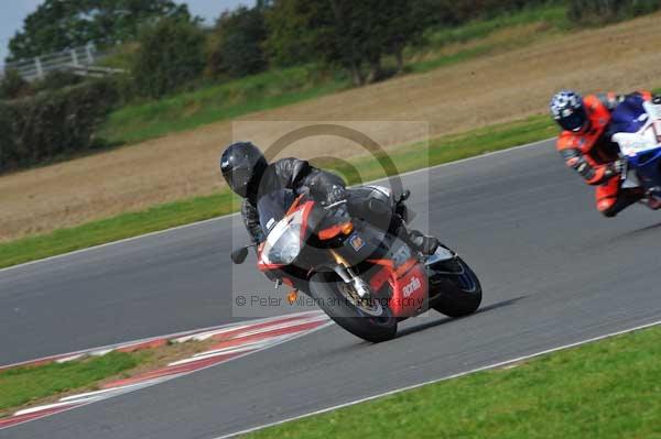 Motorcycle action photographs;Ty croes;anglesey;anglesey photographs;event digital images;eventdigitalimages;no limits trackday;peter wileman photography;trac mon;trackday;trackday digital images;trackday photos
