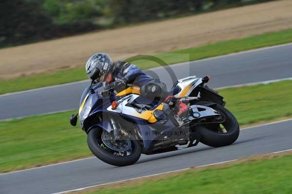 Motorcycle action photographs;Ty croes;anglesey;anglesey photographs;event digital images;eventdigitalimages;no limits trackday;peter wileman photography;trac mon;trackday;trackday digital images;trackday photos