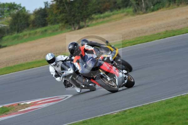 Motorcycle action photographs;Ty croes;anglesey;anglesey photographs;event digital images;eventdigitalimages;no limits trackday;peter wileman photography;trac mon;trackday;trackday digital images;trackday photos