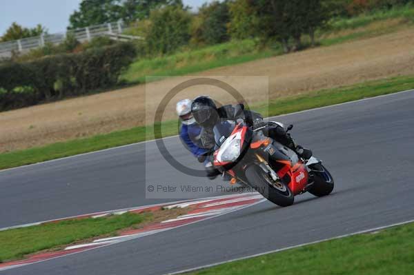Motorcycle action photographs;Ty croes;anglesey;anglesey photographs;event digital images;eventdigitalimages;no limits trackday;peter wileman photography;trac mon;trackday;trackday digital images;trackday photos