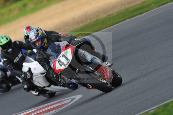 Motorcycle action photographs;Ty croes;anglesey;anglesey photographs;event digital images;eventdigitalimages;no limits trackday;peter wileman photography;trac mon;trackday;trackday digital images;trackday photos