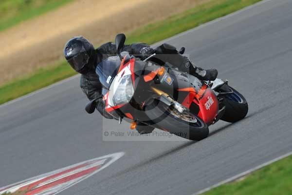 Motorcycle action photographs;Ty croes;anglesey;anglesey photographs;event digital images;eventdigitalimages;no limits trackday;peter wileman photography;trac mon;trackday;trackday digital images;trackday photos