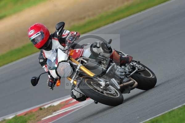 Motorcycle action photographs;Ty croes;anglesey;anglesey photographs;event digital images;eventdigitalimages;no limits trackday;peter wileman photography;trac mon;trackday;trackday digital images;trackday photos