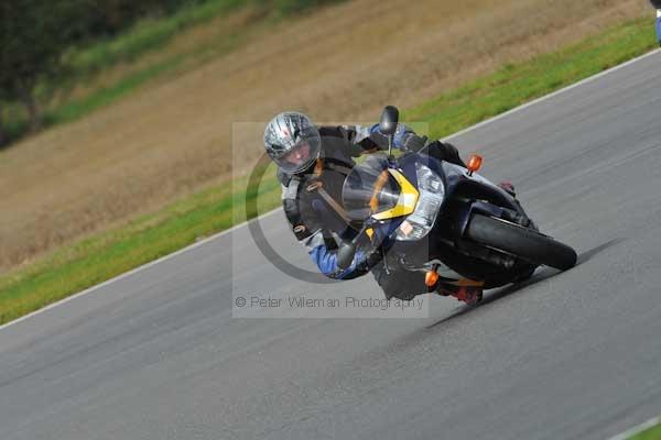 Motorcycle action photographs;Ty croes;anglesey;anglesey photographs;event digital images;eventdigitalimages;no limits trackday;peter wileman photography;trac mon;trackday;trackday digital images;trackday photos