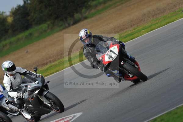 Motorcycle action photographs;Ty croes;anglesey;anglesey photographs;event digital images;eventdigitalimages;no limits trackday;peter wileman photography;trac mon;trackday;trackday digital images;trackday photos