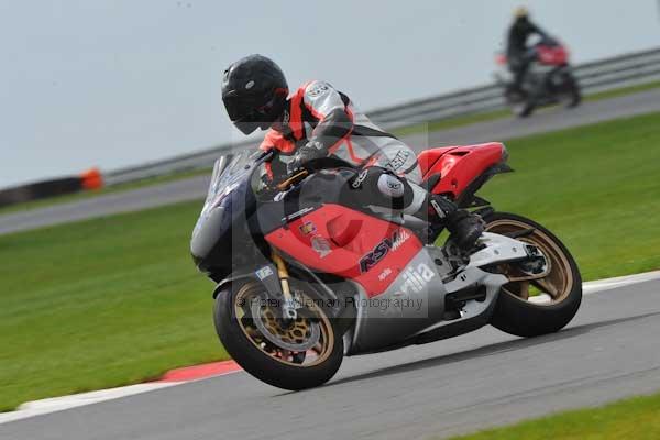 Motorcycle action photographs;Ty croes;anglesey;anglesey photographs;event digital images;eventdigitalimages;no limits trackday;peter wileman photography;trac mon;trackday;trackday digital images;trackday photos