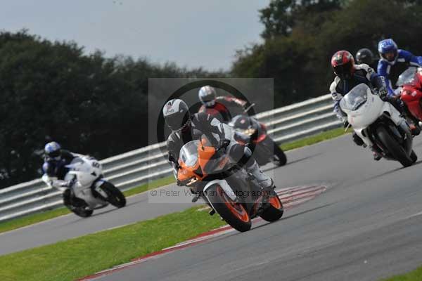 Motorcycle action photographs;Ty croes;anglesey;anglesey photographs;event digital images;eventdigitalimages;no limits trackday;peter wileman photography;trac mon;trackday;trackday digital images;trackday photos