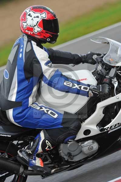 Motorcycle action photographs;Ty croes;anglesey;anglesey photographs;event digital images;eventdigitalimages;no limits trackday;peter wileman photography;trac mon;trackday;trackday digital images;trackday photos