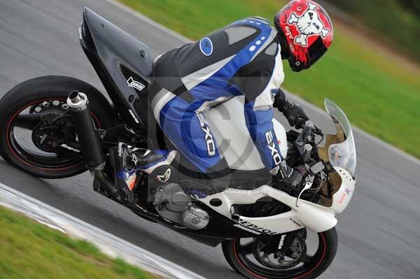 Motorcycle action photographs;Ty croes;anglesey;anglesey photographs;event digital images;eventdigitalimages;no limits trackday;peter wileman photography;trac mon;trackday;trackday digital images;trackday photos