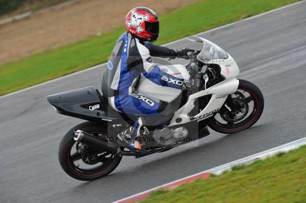 Motorcycle action photographs;Ty croes;anglesey;anglesey photographs;event digital images;eventdigitalimages;no limits trackday;peter wileman photography;trac mon;trackday;trackday digital images;trackday photos