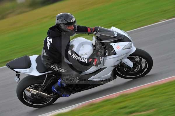 Motorcycle action photographs;Ty croes;anglesey;anglesey photographs;event digital images;eventdigitalimages;no limits trackday;peter wileman photography;trac mon;trackday;trackday digital images;trackday photos